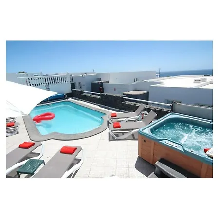 Jacinto Villa Puerto del Carmen (Lanzarote)